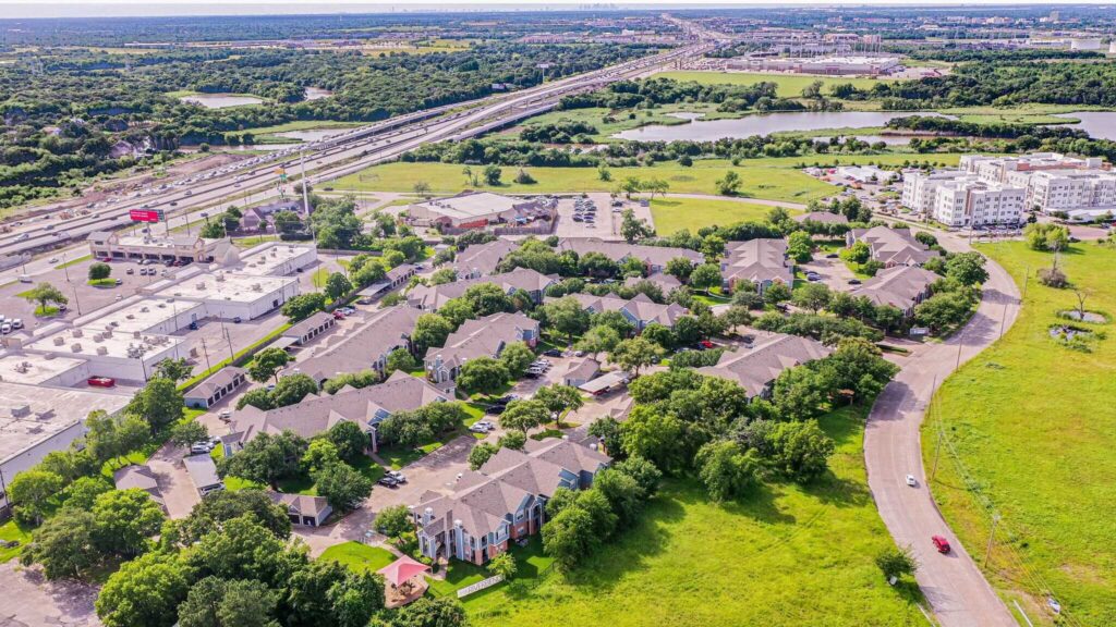 176066-301-N-Wesley-Dr-League-City-TX-DJI_0192-Editar-2-7-LargeHighDefinition